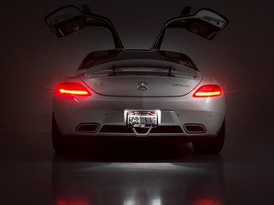 ES#2739312 - SLSLICENSLEDKT - SLS AMG LED License Plate Light Kit - Upgrade the license plate lights on your SLS AMG - go from yellow to HID colored white in minutes - ZiZa - Mercedes Benz