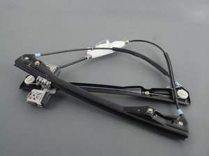ES#2738571 - 1J3837462H - Window Regulator - Front Right - Does not include metal mounting surface - Vaico - Volkswagen