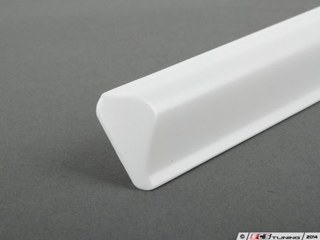 ES#77962 - 51137001044 - Door Moulding - Right - This is the plastic moulding found in the middle of the door. Comes primed and ready for paint. - Genuine BMW - BMW