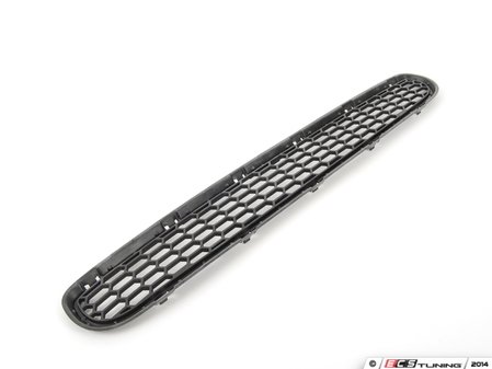 ES#76645 - 51128040878 - E90 M3 Rear Bumper Mesh - Found in the center of the rear bumper - Genuine BMW - BMW