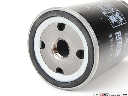 ES#2763622 - 93110770100 - Screw On Oil Filter - Oil filter fitted to the engine block - Mann - Porsche