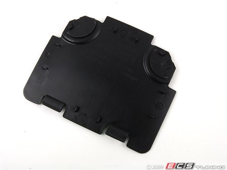 ES#128953 - 51717143850 - E90 Headlight Bulb Access Panel - right - Allows for easy access for headlight bulb replacement; protects headlights from road debris. - Genuine BMW - BMW