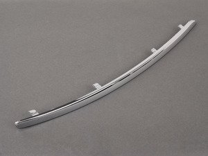 ES#262986 - 4E0807244AA2ZZ - Front Bumper Molding - Right Side - D3 S8/W12 chrome front bumper molding - Genuine Volkswagen Audi - Audi