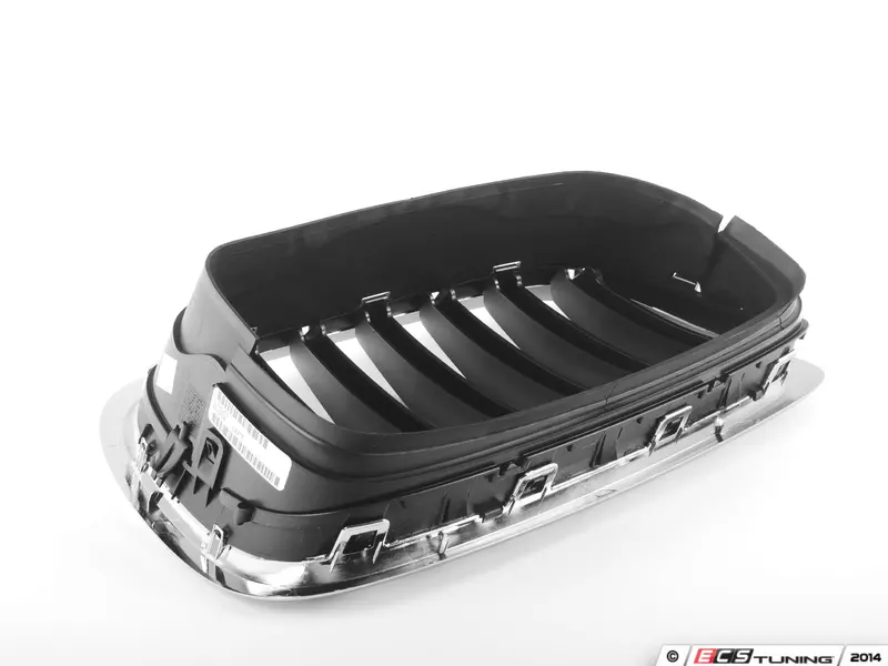 Genuine BMW - 51137305589 - Front Grill - Left (51-13-7-305-589)