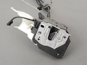 ES#1708037 - 1717202535 - Door Latch Assembly - Left Front - Genuine Mercedes Benz - Mercedes Benz
