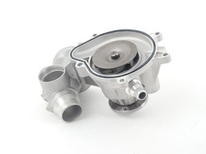 ES#2748228 - 11517524551 - New Water Pump - With O-Ring - High quality, German-made pump featuring a metal impeller - Geba - BMW