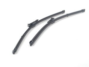 ES#2713090 - 4F1955425FKT - Front Aero Wiper Blade Set - Clear up streaks & improve rainy day visibility - Valeo - Audi