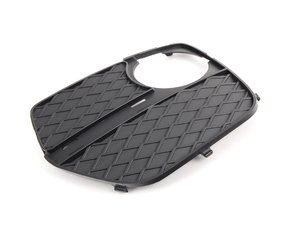 ES#2590148 - 51117312605 - E71 Closed Grid Bumper Grille - Bottom Left - Located in the bottom right fog light opening, this grille has sealed holes. - Genuine BMW - BMW
