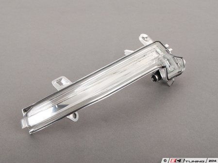 ES#2543115 - 63137280772 - Mirror turn signal - right - Mirror mounted turn signal - Genuine BMW - BMW