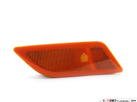 ES#2204026 - 2049067401 - Front Bumper Side Marker - Right - does not include bulb - Genuine Mercedes Benz - Mercedes Benz