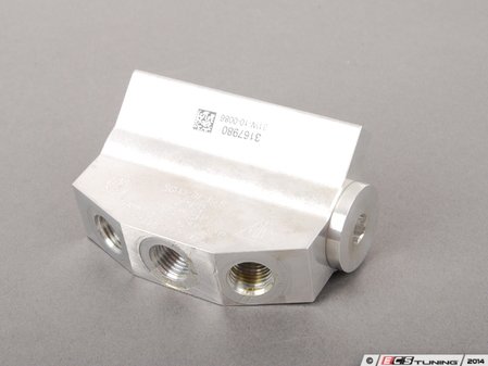 ES#1446501 - 95535923101 - PDCC Hydraulic Distribution Block - Front - Connection point for hydraulic sway bar pressure lines - Genuine Porsche - Porsche