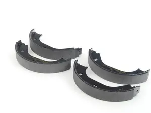 E30 Parking Brake Shoe Set