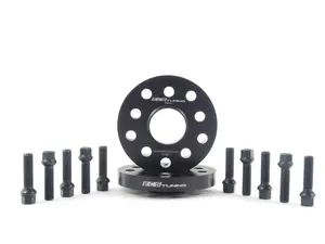 ECS Wheel Spacer & Bolt Kit - 20mm With Black Ball Seat Bolts