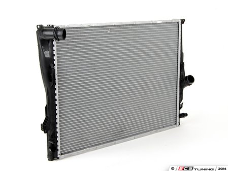 ES#2570181 - 17117562079 - Radiator - For vehicles with automatic transmission - Mahle-Behr - BMW