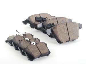 ES#2765328 - 4B0698151ACkt - Front & Rear Euro Ceramic Brake Pad Kit - Ceramic composite developed to meet low dust & noise requirements, includes front and rear pads - Akebono - Audi