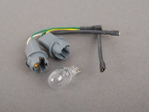 ES#1885078 - 63217258417 - E70 X5 Bulb Socket Assembly with Wires for Taillight Bulb - Genuine BMW - BMW