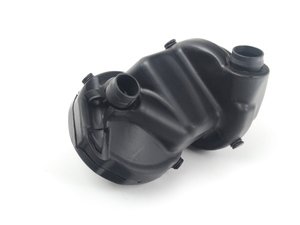 ES#4327299 - 11617533400 - "Cold Climate" Crankcase Pressure Regulator Valve - Commonly referred to as the "oil separator" - Meyle - BMW