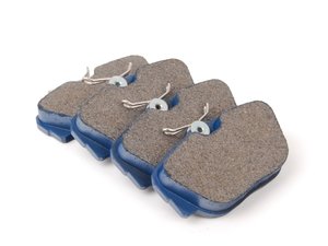 ES#2779689 - 7373-D493 - Front Cool Carbon Street Sport Pad Set - Excellent street pad developed for daily driving and with a friction level increasing with heat for an added layer of protection when additional braking performance could be required. - Cool Carbon Performance - BMW