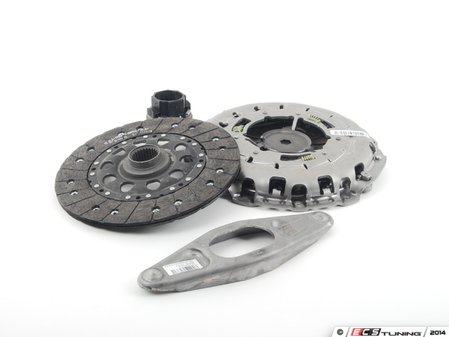 ES#1897638 - 21217603250 - Clutch Kit - Includes clutch disc, pressure please, and throwout bearing - Genuine BMW - BMW