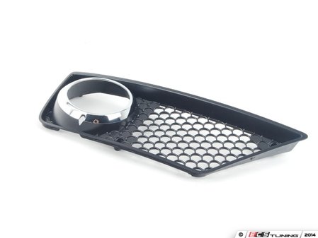 ES#1769678 - 2118851853 - Front Fog Light Grille - Right - Located in the front bumper of your vehicle - Genuine Mercedes Benz - Mercedes Benz