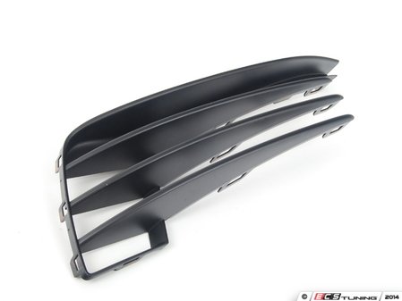ES#2738081 - 5GM853665D9B9 - Fog Light Grille - left - Replacement bumper grille for vehicles with fogs - Genuine Volkswagen Audi - Volkswagen
