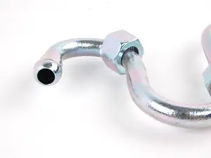 E30 Fuel tank connection pipe