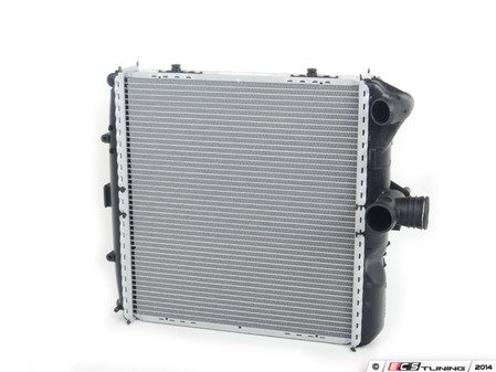 ES#2001142 - 99710613202 - Radiator - Right - Standard replacement radiator - Mahle-Behr - Porsche