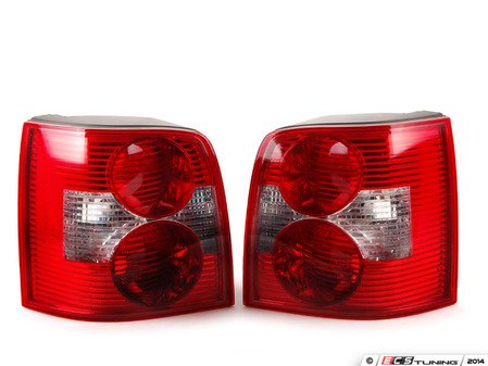ES#2784603 - 3B9945095SKT - Wagon Tail Light - Pair - Quality replacement tail lights - TYC - Volkswagen