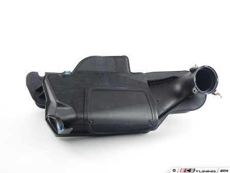 ES#1472407 - 98711002130 - Air Cleaner Assembly - Complete air box with filter - Genuine Porsche - Porsche