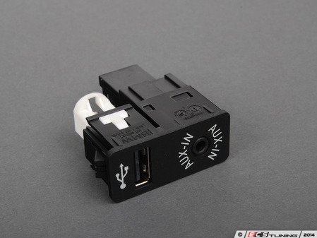 ES#2675287 - 84109229247 - USB And Auxiliary Input Socket - Provides audio connection to external devices via USB and auxiliary ports - Socket only - Genuine MINI - MINI