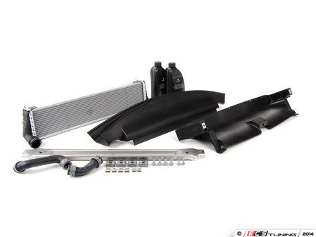 ES#2575599 - 99710603702KT11 - Center Radiator Kit - Keep engine temperatures down with an additional radiator - Assembled By ECS - Porsche