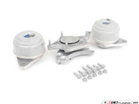 ES#2763738 - 20424006181KT1 - Drivetrain Mount Kit - Includes both engine mounts and transmission mount with hardware - Assembled By ECS - Mercedes Benz
