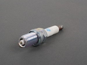 ES#2794930 - 0031599703 - Spark Plug - Priced Each - Replace your spark plugs to keep your engine running properly - Bosch - Mercedes Benz