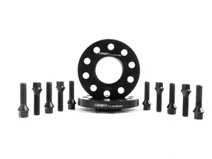 Wheel Spacer & Bolt Kit - 17.5mm With Black Ball Seat Bolts