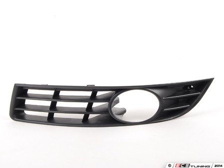 ES#2562565 - 955527-3 - Front Bumper Grille - Left - Located in the lower bumper - Bremmen Parts - Volkswagen