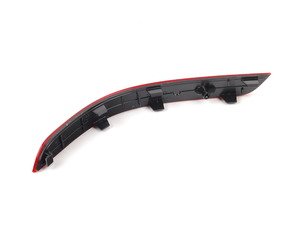 ES#2565911 - 2048200374 - REAR REFLECT - Genuine Mercedes Benz - Mercedes Benz