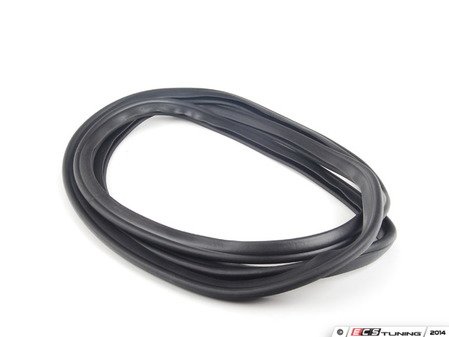 ES#2534351 - 51715476161 - E10 Trunk Lid Gasket - Keep your trunk dry and rust free - URO - BMW