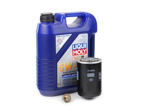 ES#2817108 - 2332kt3 -  Premium Oil Service Kit - Includes large Mann oil filter and Liqui-Moly High Tech 5w-40 oil - Assembled By ECS - Audi