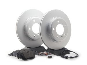 ES#2795861 - 34116855152KT6 - Front Brake Service Kit - Featuring Meyle coated rotors and Brembo pads - Assembled By ECS - BMW