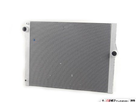 ES#261922 - 17117570093 - Radiator - Standard replacement radiator - Genuine BMW - BMW