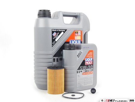 ES#2827058 - MK7TDIKT5 -  Oil Service Kit - with ECS Magnetic Drain plug - Includes Hengst oil filter and Liqui Moly 5w-30 oil - Assembled By ECS - Audi Volkswagen