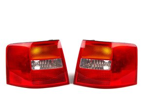 ES#2762993 - 4B9945095G3FZKT1 - Tail Light Set - Both tail light assemblies, does not include bulbs or bulb holder - Magneti Marelli - Audi
