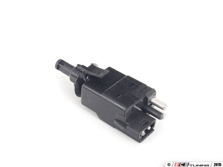 ES#2524082 - 0015450109 - Brake Lamp Switch - Located behind the brake pedal in your Mercedes-Benz - MTC - Mercedes Benz