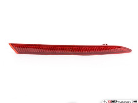 ES#2086471 - 5C6945106 - Bumper Reflector - Right - Found in the right side of the rear bumper - Genuine Volkswagen Audi - Volkswagen