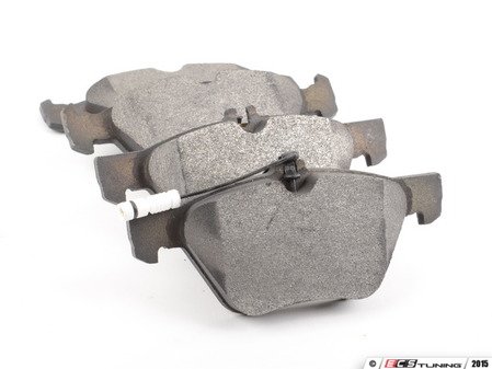 ES#2770383 - 0034202920 - Front Brake Pad Set  - Does not include brake pad wear sensors - Bosch - Mercedes Benz