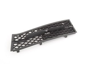 ES#2498306 - 51117200699 - GRILL, AIR INTAKE, P - Genuine BMW - BMW