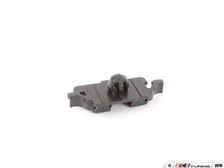 ES#445781 - 8H0853909 - CLIP - (NO LONGER AVAILABLE) - Genuine Volkswagen Audi - 