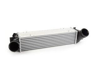 ES#2589974 - 17517624146 - Intercooler - Also known as a charge-air cooler - Genuine BMW - BMW