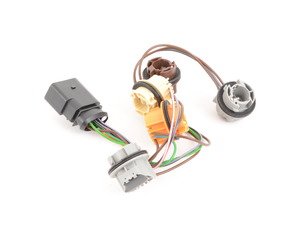 ES#447262 - 8H0945221 - BULBHOLDER - (NO LONGER AVAILABLE) - Genuine Volkswagen Audi - 