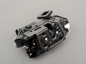 ES#2893854 - 5k1837016cKT - Front Door Latch - Right (With Cap) - Often the solution for broken key less entry - Genuine Volkswagen Audi - Volkswagen